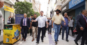 Dv1GFnnLM_1200x630__1