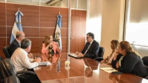 Nac9FqUyW_1300x655__1