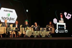 congreso-aapresid-el-panel-sobre-el-futuro-de-UBMWEKJAMBDK3K3227BELFNZ64.JPG