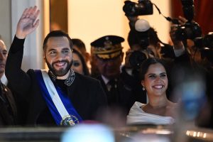 el-presidente-de-el-salvador-nayib-bukele-y-su-BQDJLDAIV5EC3CT5TZAHSPKKOA.JPG
