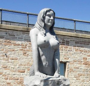 la-estatua-de-la-gran-sirena-den-store-havfrue-en-KVJTA2XYNNB5XAAESWNZISET6A.jpg