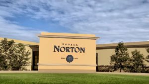 bodega-norton-es-uno-de-los-nombres-mas-JZC62VV3ZFCJFOXJHUWWEJIFH4.webp.jpeg