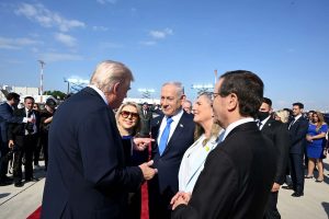donald-trump-en-israel-recibido-por-benjamin-7WXPJB3AT5GLDAKYK75BSRG2NI.jpeg