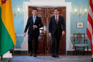 marco-rubio-der-junto-al-presidente-electo-QPOBMA3YTVHLBAJZYAO5PYENMU.JPG