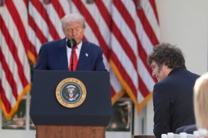 trump-elogio-a-milei-durante-la-J7YHUFDXSVAQPOD3SALVS6WMGU.jpg
