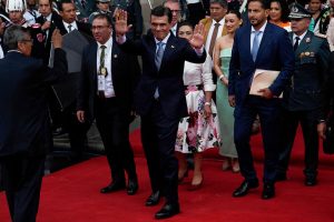 el-presidente-electo-rodrigo-paz-en-el-centro-WYOVYVWBVZC4VBF4UH7IDW7YAM.jpg