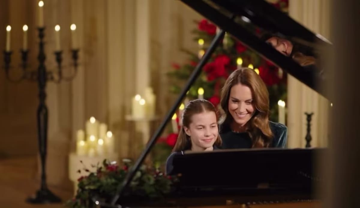 katte-middleton-junto-a-su-hija-D3IBIWTQMFFNHEYR7QLF3G43GY.png