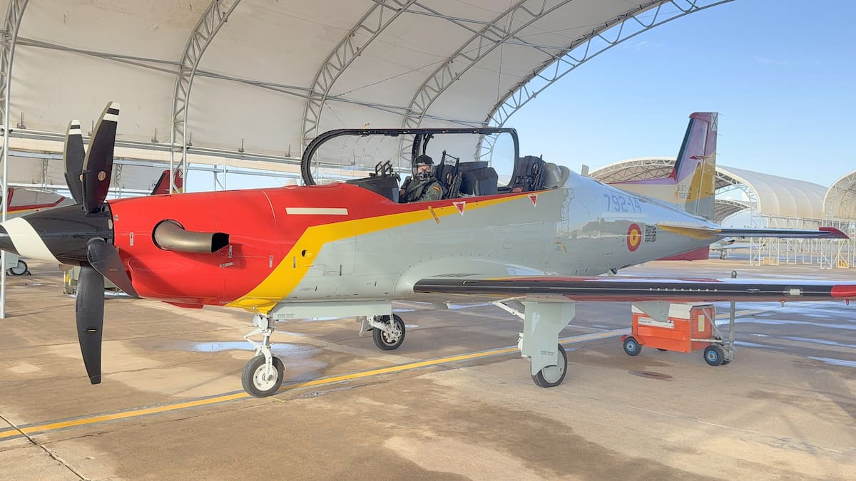 la-princesa-leonor-realiza-su-primer-vuelo-en-443AZCOP2ZBM3CRMEOJ5SFYV74.JPG