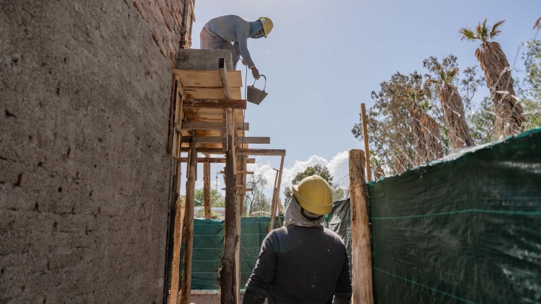 05f94b24252b790d4c7b1f94d812de67_L.jpg
