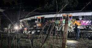 el-descarrilamiento-de-un-tren-de-la-linea-r4-de-6TYQFJVMPZDUZCR6ZKT23UDIYQ.jpg