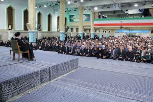 el-lider-supremo-irani-ali-khamenei-en-su-I3UEHOHZE5G35HR2LM776JLSDE.JPG