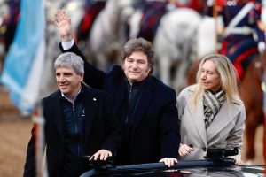 el-ministro-de-economia-luis-caputo-de-quien-G5CWWIZZDBDT5FLQAD26VSHQWI.jpg