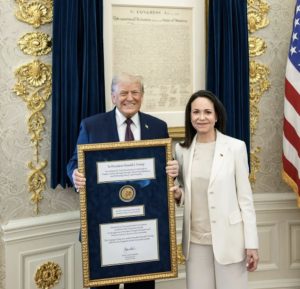 el-presidente-donald-trump-junto-a-maria-corina-KEYOQQUVXRECDMVZYPSXVRDWTQ.png