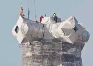 la-sagrada-familia-anuncio-que-se-estan-XLSAPIA57VE6FN4HU7NUZULNJE.PNG