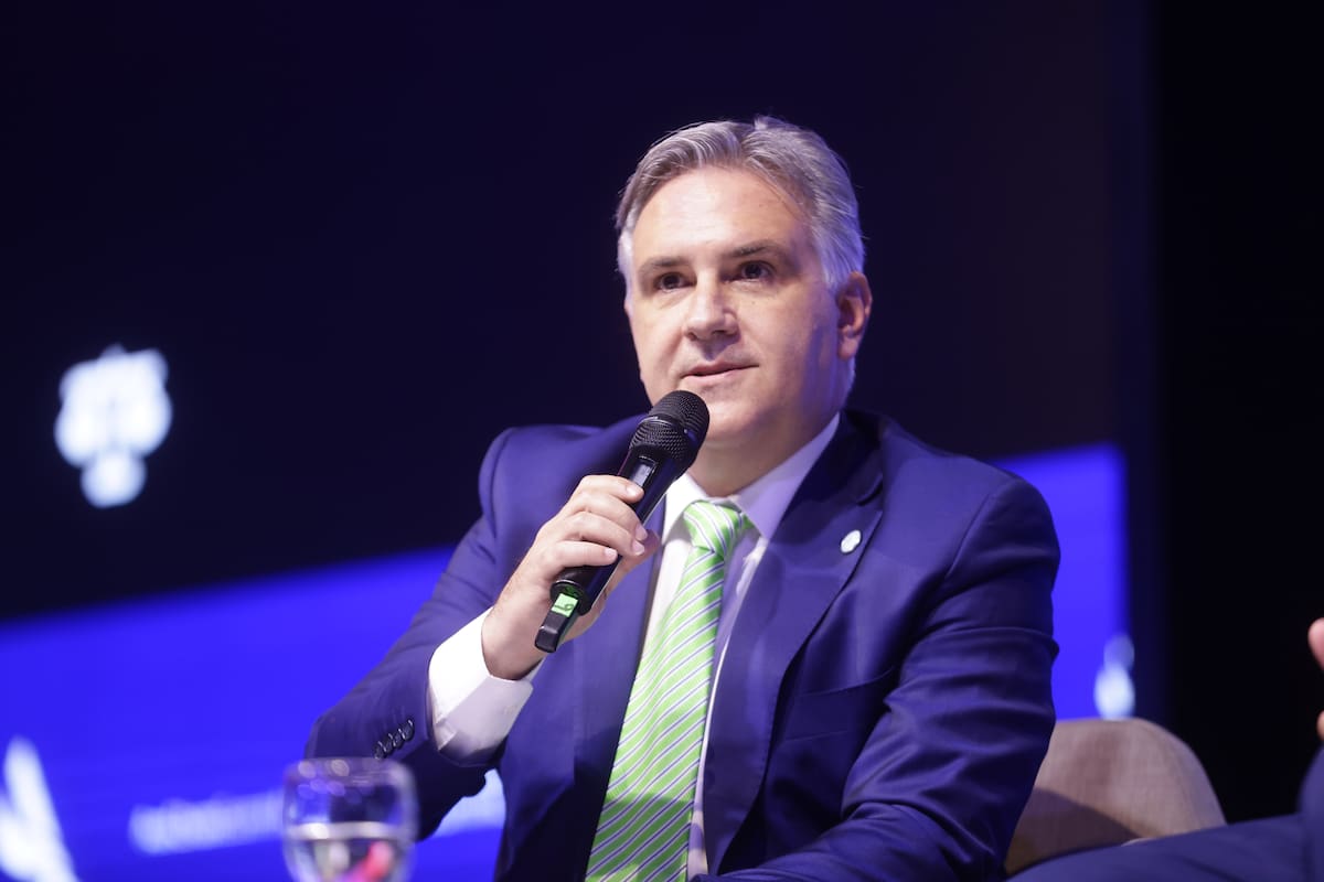 martin-llaryora-gobernador-de-3QFYUIGNKZHJJKXJRV6TJQA6HE.jpg