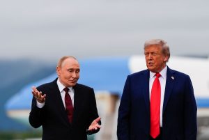 trump-y-putin-en-la-base-elmendorf-richardson-4GXED3H46JAX3CRZB5LGK65WMQ.jpg