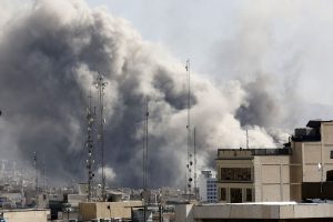 columnas-de-humo-en-zonas-residenciales-de-KQZ5O5CHY5A6NGT36BXJOQ2GDQ.jpg