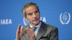 rafael-grossi-en-la-sede-del-oiea-en-5RPTBDGEUVDUFJNPD7SV6YRBOM.JPG