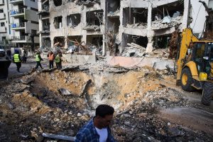 un-ataque-en-el-centro-de-israel-dejo-ocho-O7M6NP4GCBENHLWXFIHOGSFENQ.jpg