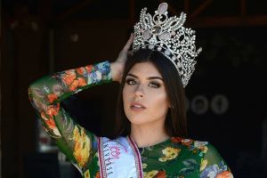 carolina-flores-la-exreina-de-belleza-de-27-anos-UE5ENIZE65F4DAGVQUUKS7S5BU.jpg
