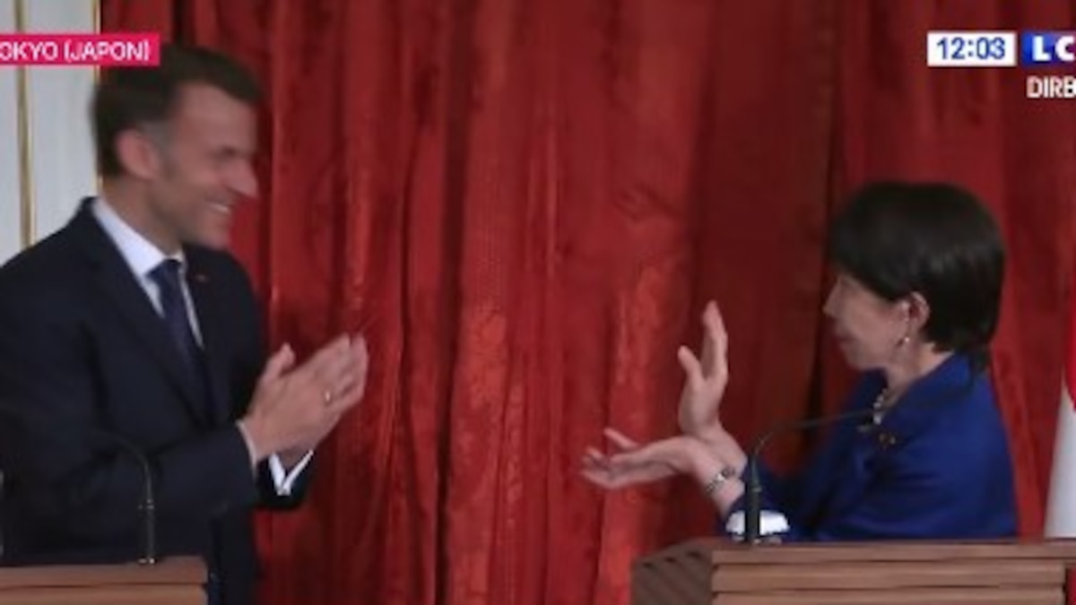 macron-se-rie-del-gesto-de-la-ministra-BASG7OTHEVCBPDTD55CGK47H4A.jpg