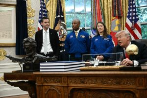 trump-en-el-encuentro-con-los-NSXTEIYQMNH6NLEY433S4NWP7U.JPG