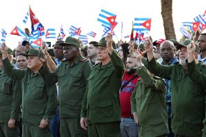 el-presidente-cubano-miguel-diaz-canel-y-el-ZO2PHM222NH6LIAYZQ7EKFA5VI.jpg