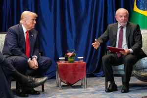 el-presidente-de-estados-unidos-donald-trump-se-YWAAY2JSZZHK7KK5KNFABELMPE.jpg