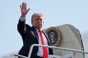 el-presidente-donald-trump-aborda-el-air-force-BJ5UMYSJIBDEDN7NDXMYIFX3OU.JPG