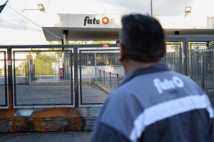 fate-cierre-de-fate-trabajadores-de-fate-politica-VZTMVTT4QVHMPGR2745CBKBRIA.jpeg