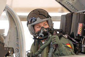 la-princesa-leonor-volo-un-avion-de-combate-f-5-TITIX5FZ7JFJVPM7ZEO7CQ4FPQ.jpg