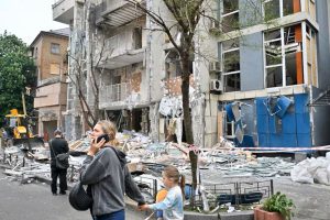 rusia-realizo-un-brutal-ataque-a-kiev-con-drones-A2MDSQGYQZHHTJIVXDU626N3SM.png