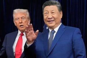 xi-y-trump-en-el-aeropuerto-internacional-de-CZAQ7VV77ZHORKWB6MBDYP63SE.jpg