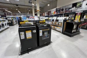 tras-el-rebote-de-2025-los-comercios-de-V63WD6DI5RE5ZEOJUTACPVDXQM.jpg
