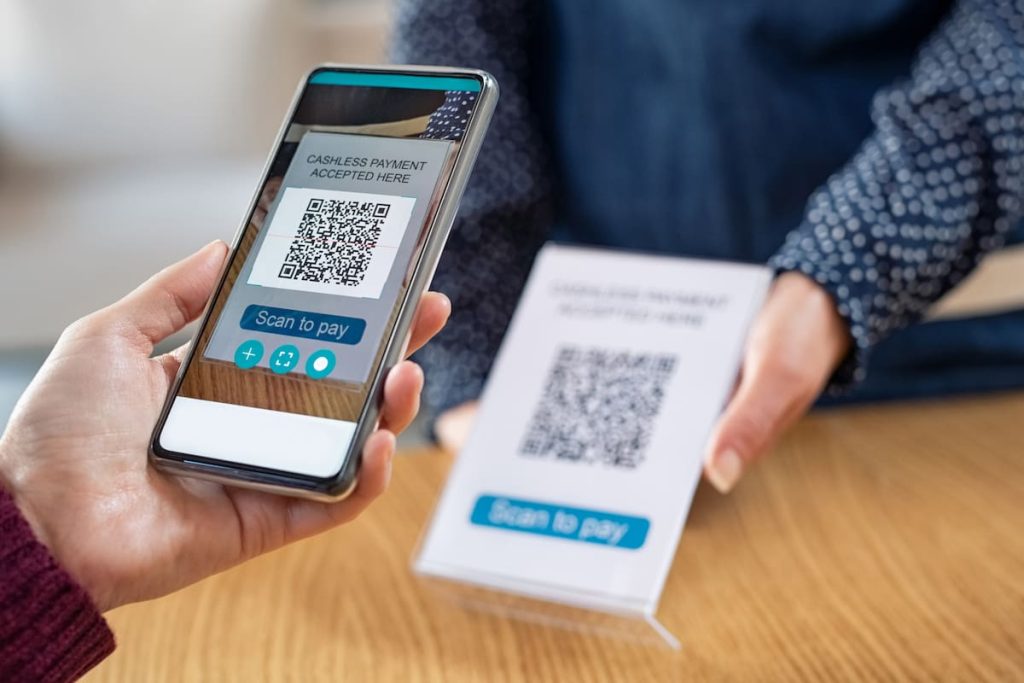 el-pago-por-codigo-qr-cada-vez-tiene-mas-LP53E5AA6NBBHG4JX5AWYHH7WE.jpg