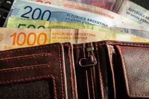 los-salarios-tienen-un-nivel-inferior-al-de-32JKYWGZR5CUZKRMHDE256ZFA4.jpg