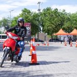 Gobierno fortalece la formación de evaluadores prácticos de motos