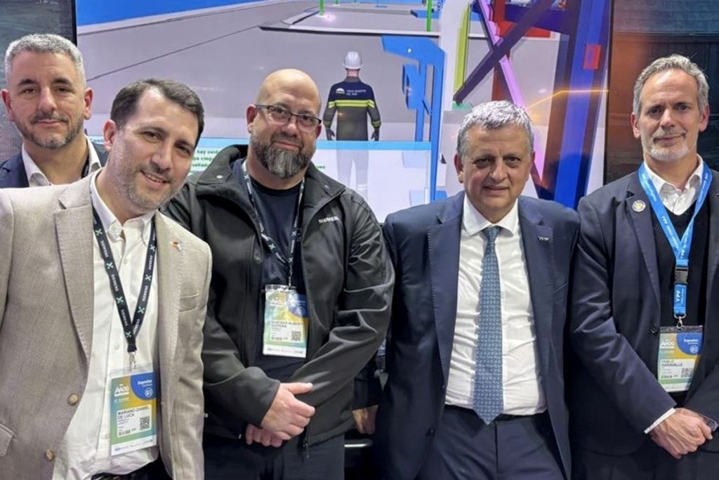 el-equipo-de-siemens-en-aog-con-horacio-marin-ceo-FCRO7E7CSZEYHJ4FG4WERSYLPI.jpg